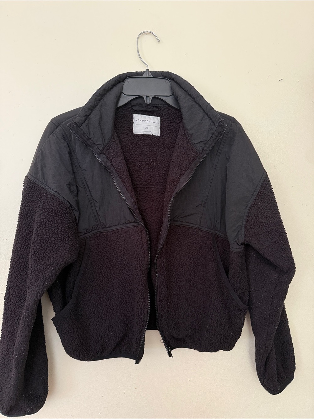 Aeropostale Used Women's Black Sherpa Zip-Up Jacket